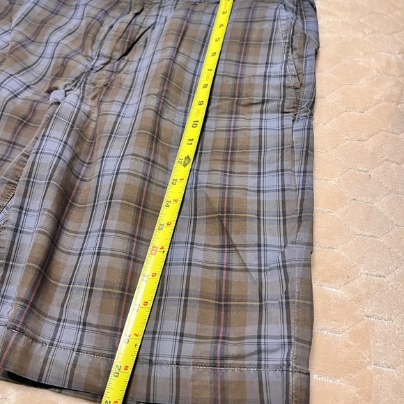 Express tee and GAP shorts - Picture 5 of 5